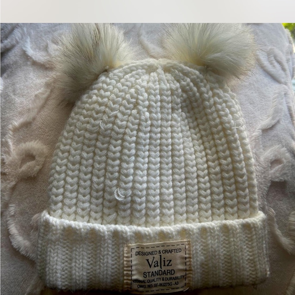 Cream Ribbed Knit Beanie Hat
